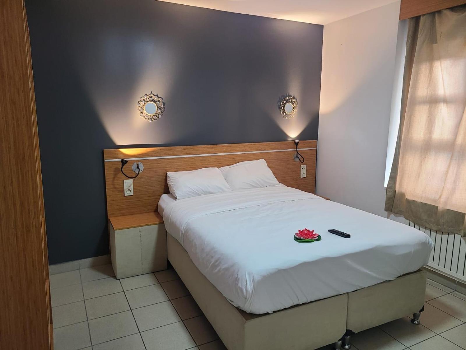 Hotel Victoire, Poitiers Gare Exterior photo